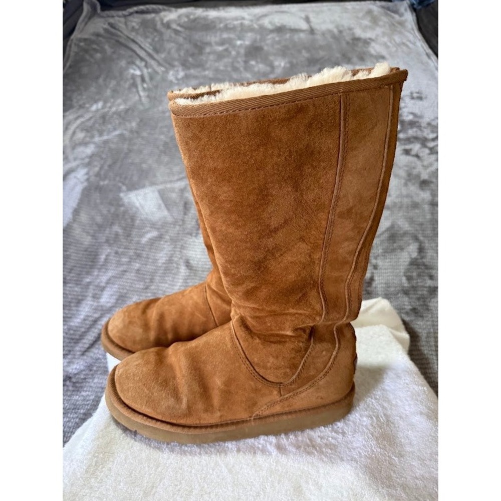 UGG Australia 5119 Classic Tall Chestnut Suede Sheepskin Boots Womens 8 Zip Back